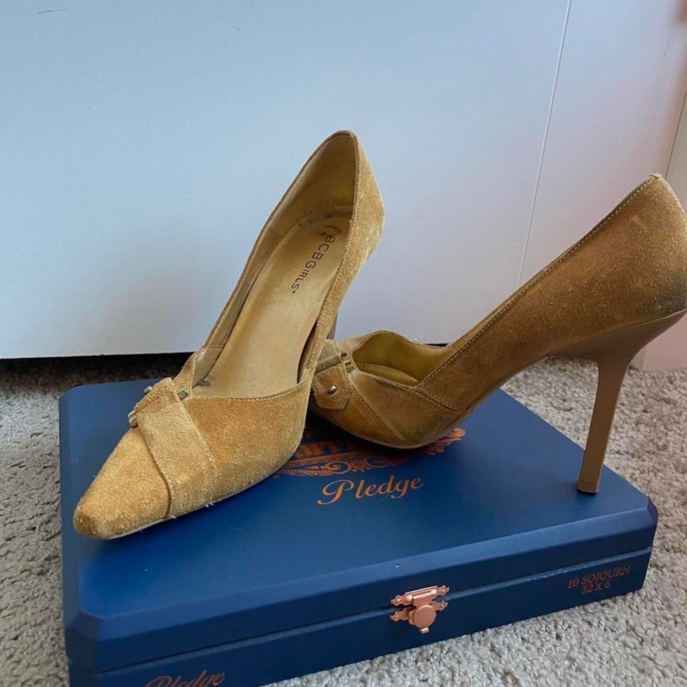 BCBGirls Heels with Pointed Toe and Stiletto